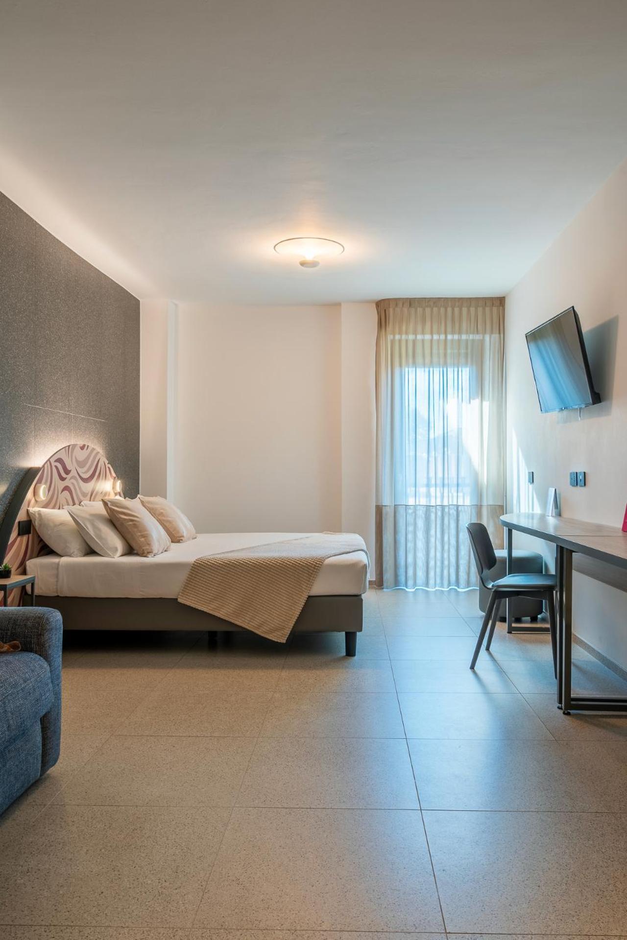Hub Hotel Губбио Экстерьер фото