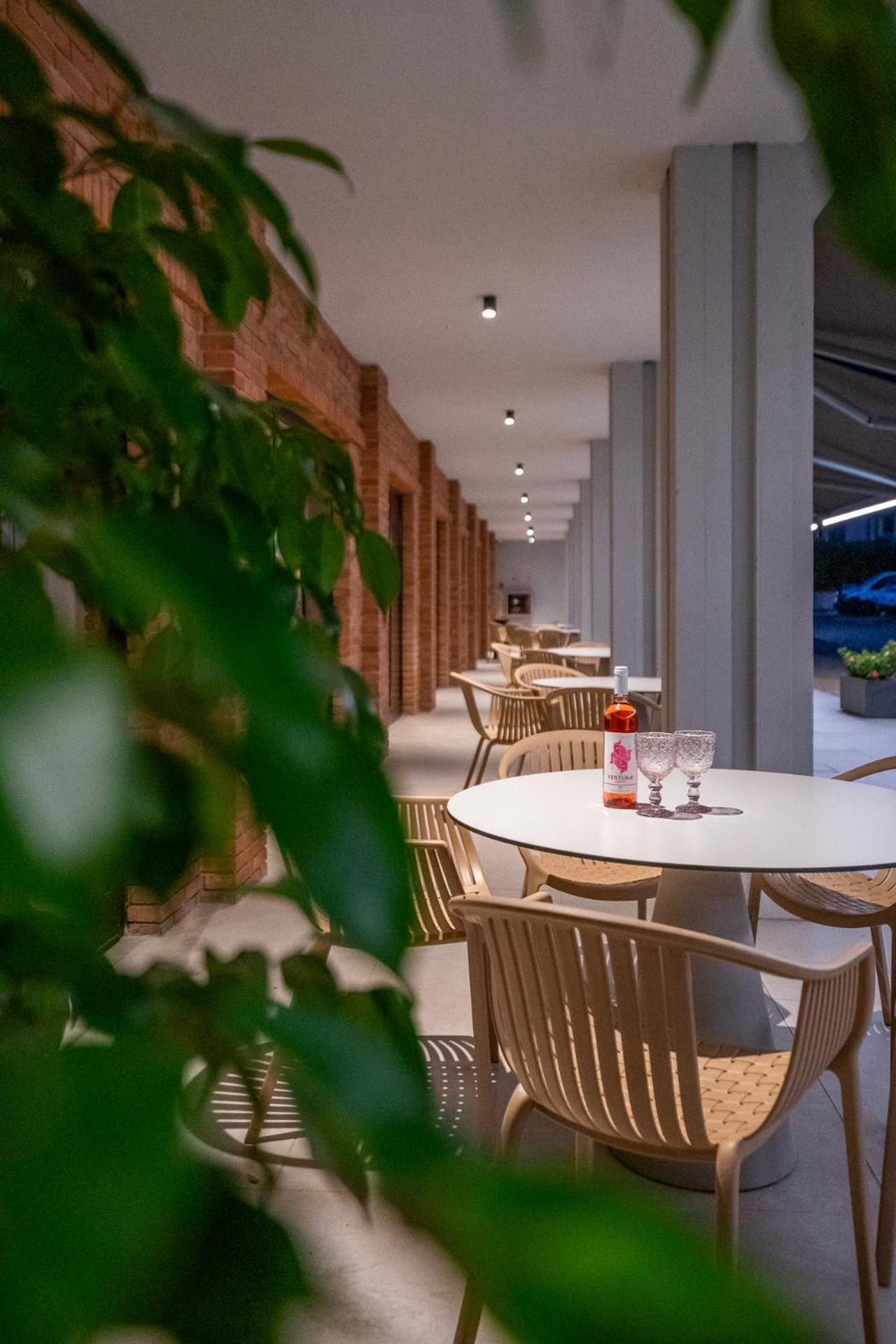 Hub Hotel Губбио Экстерьер фото