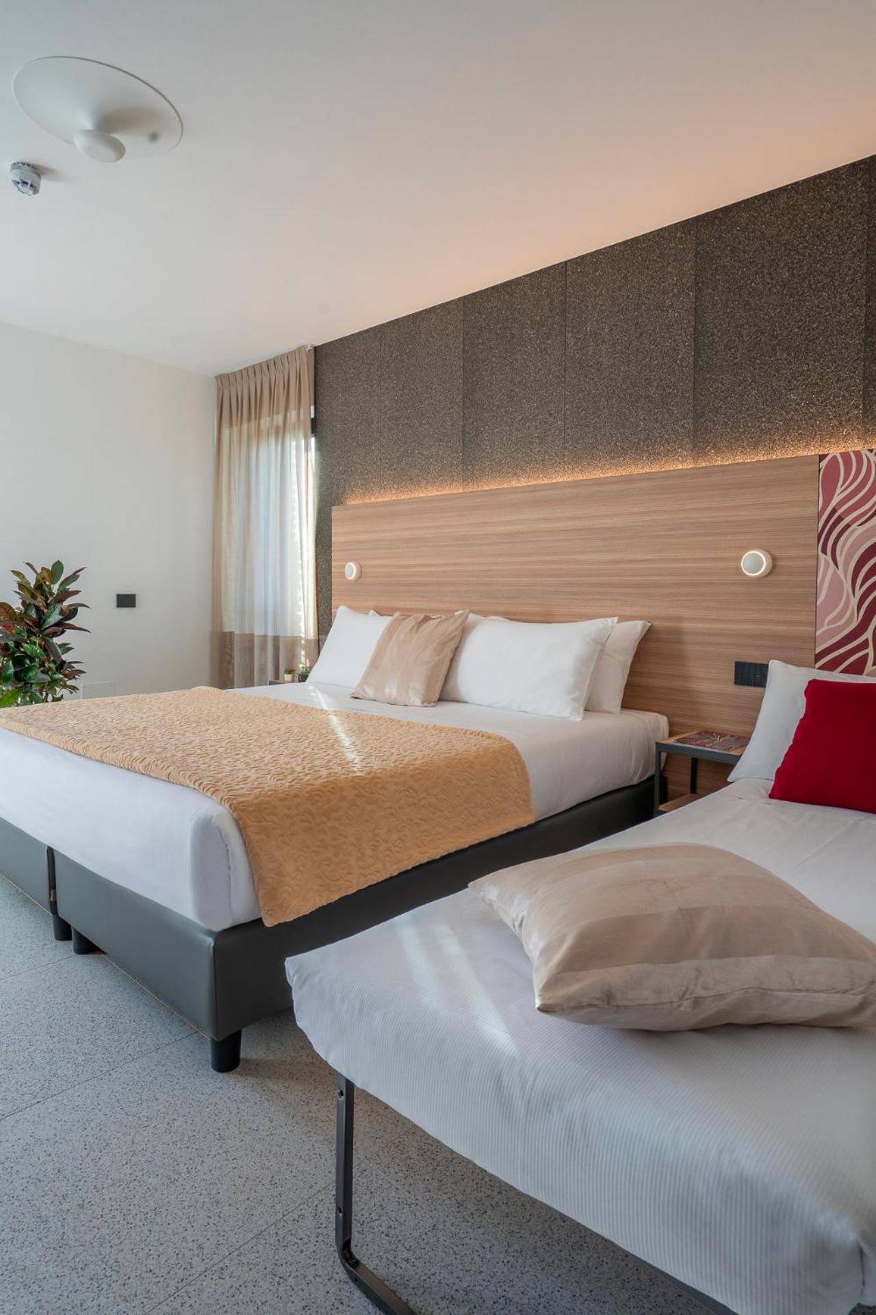 Hub Hotel Губбио Экстерьер фото