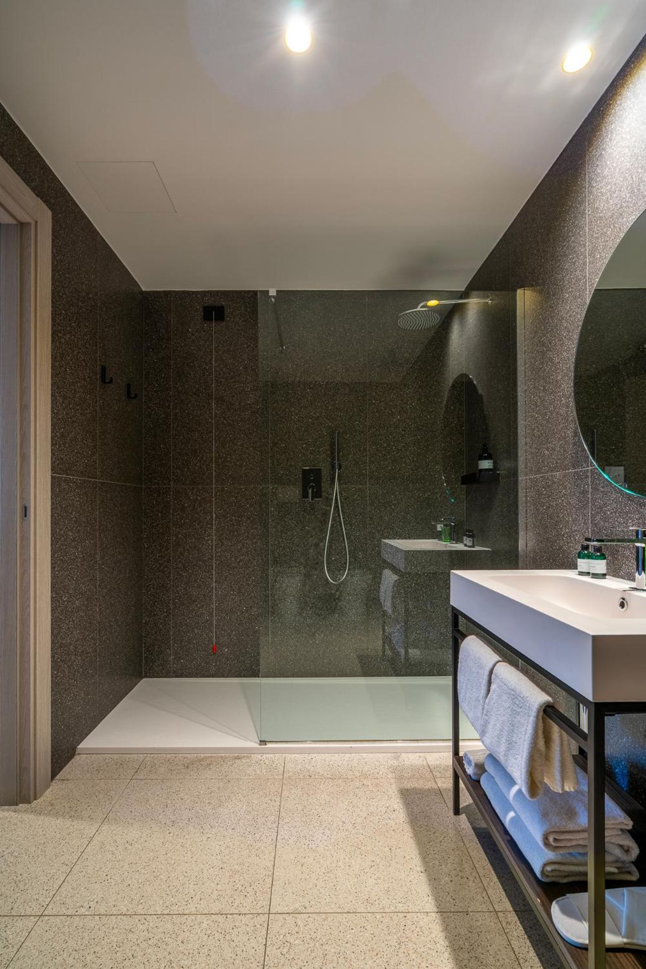 Hub Hotel Губбио Экстерьер фото