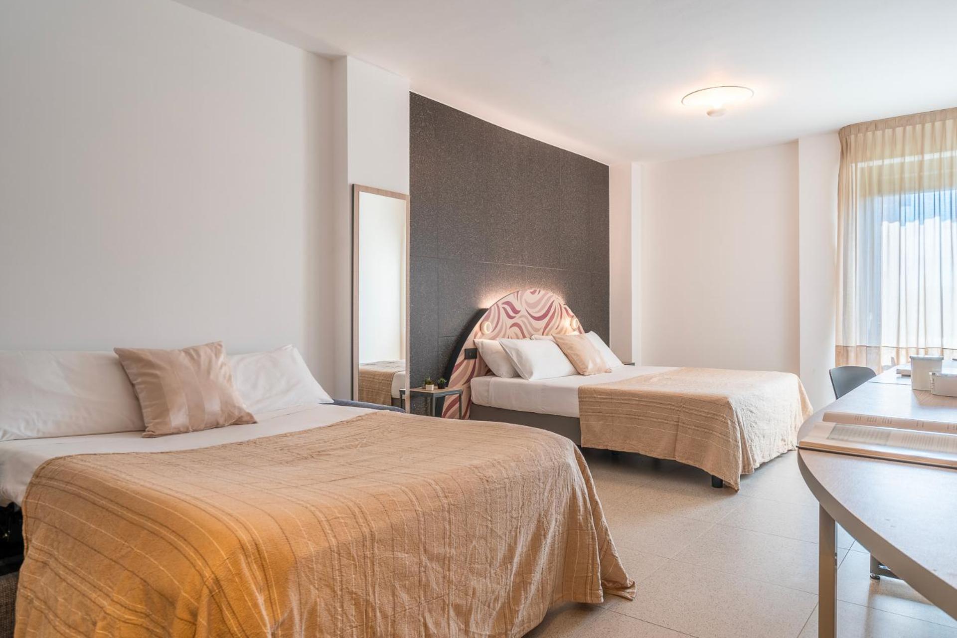Hub Hotel Губбио Экстерьер фото